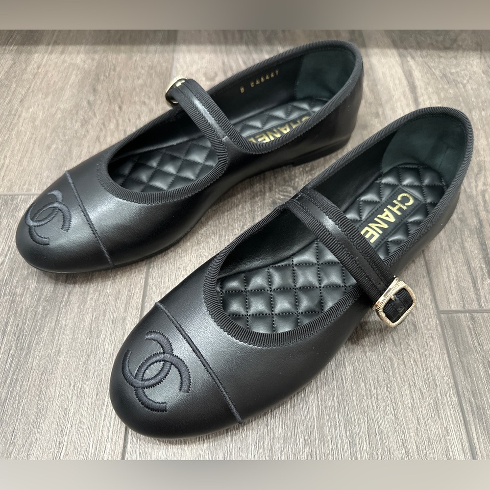 CHANEL CC LOGO BLACK LEATHER MARYJANE BALLET FLATS SHOES GOLD BUCKLE 41 - Picture 10 of 14